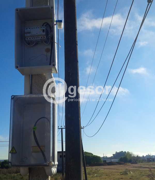 Trabajos de iluminación en barrios de Cardona.